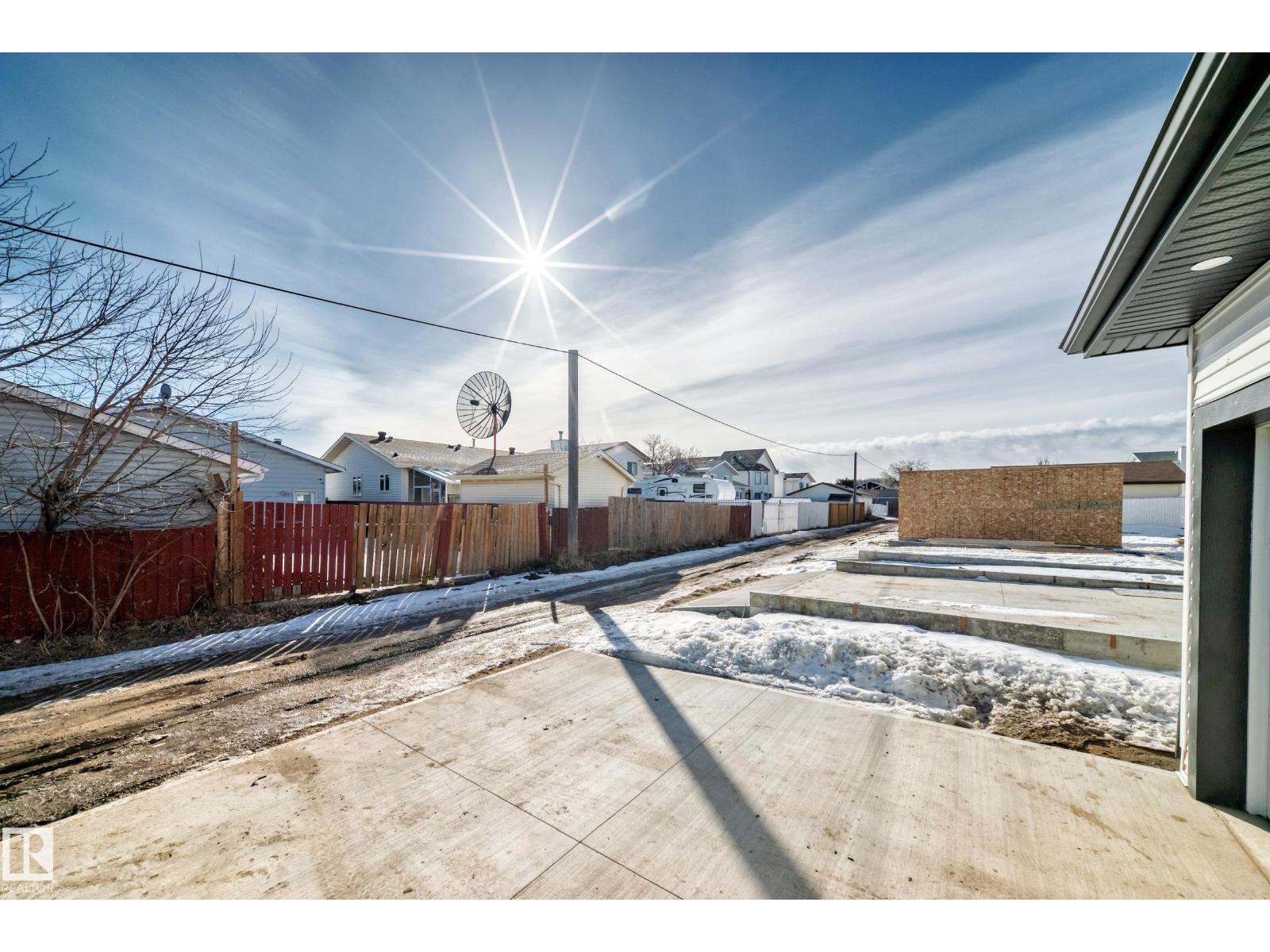 12435 47 St Nw Nw Property Photo 49