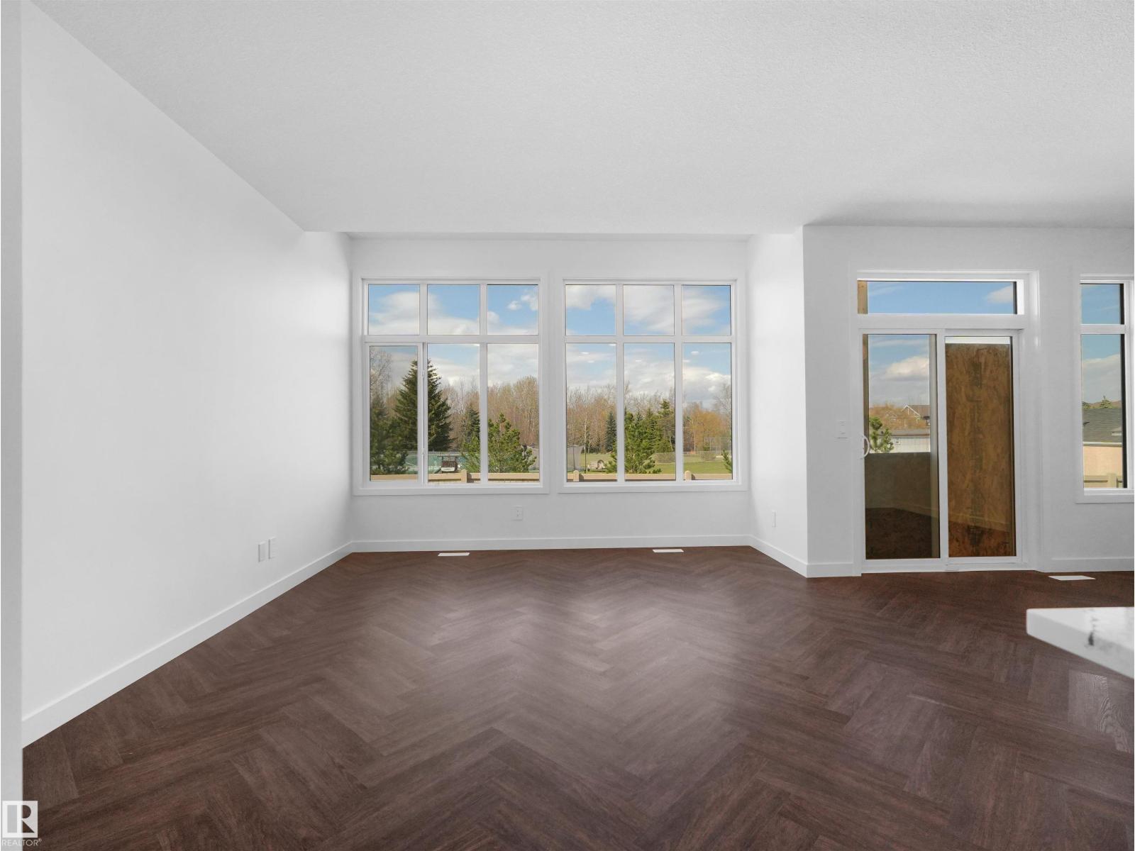 20624 43 Av Nw Property Photo 13
