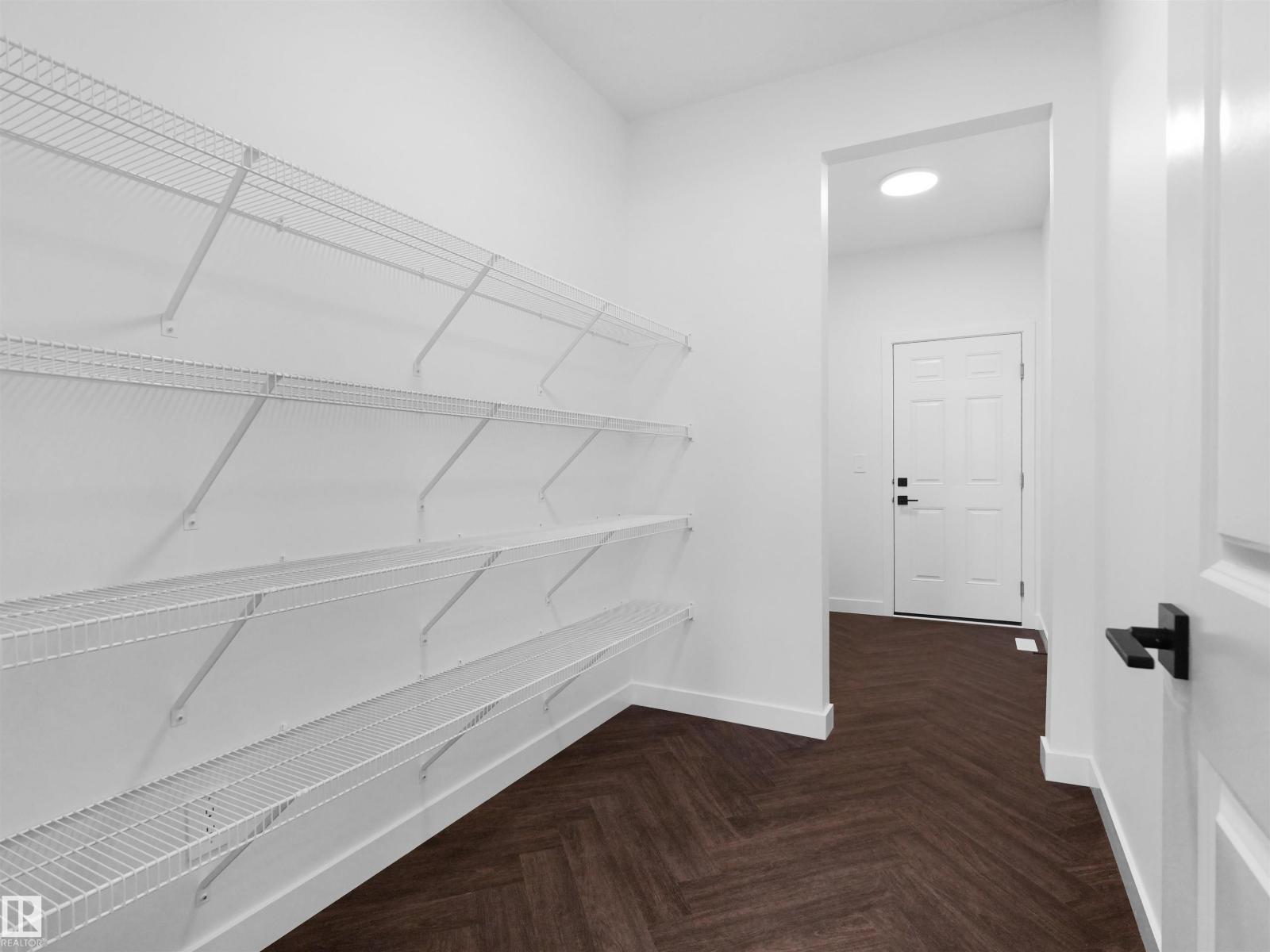20624 43 Av Nw Property Photo 17