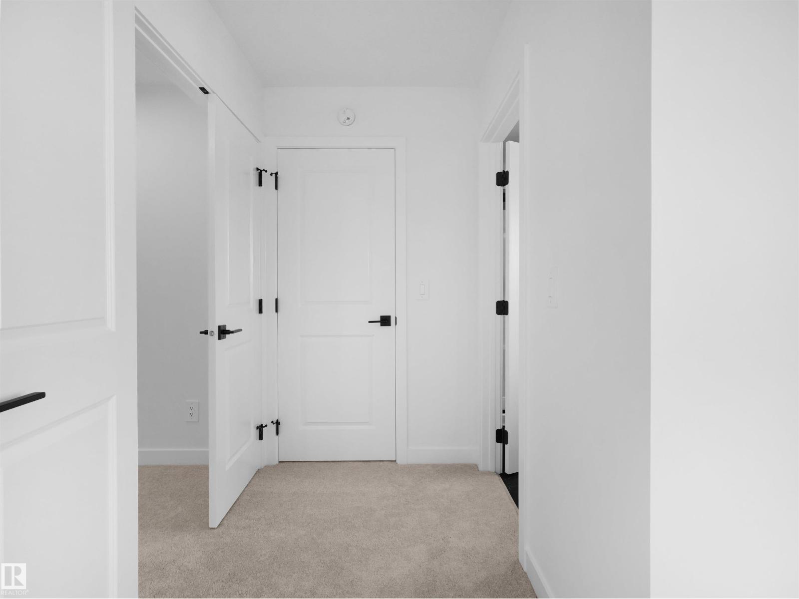 20624 43 Av Nw Property Photo 25