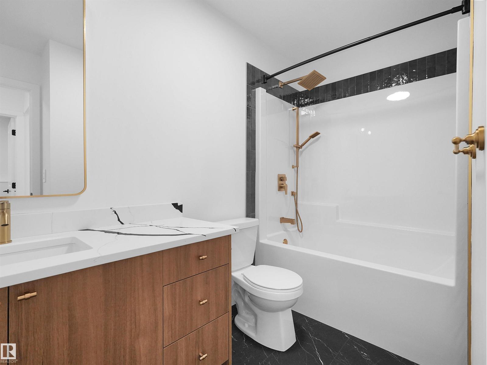 20624 43 Av Nw Property Photo 35
