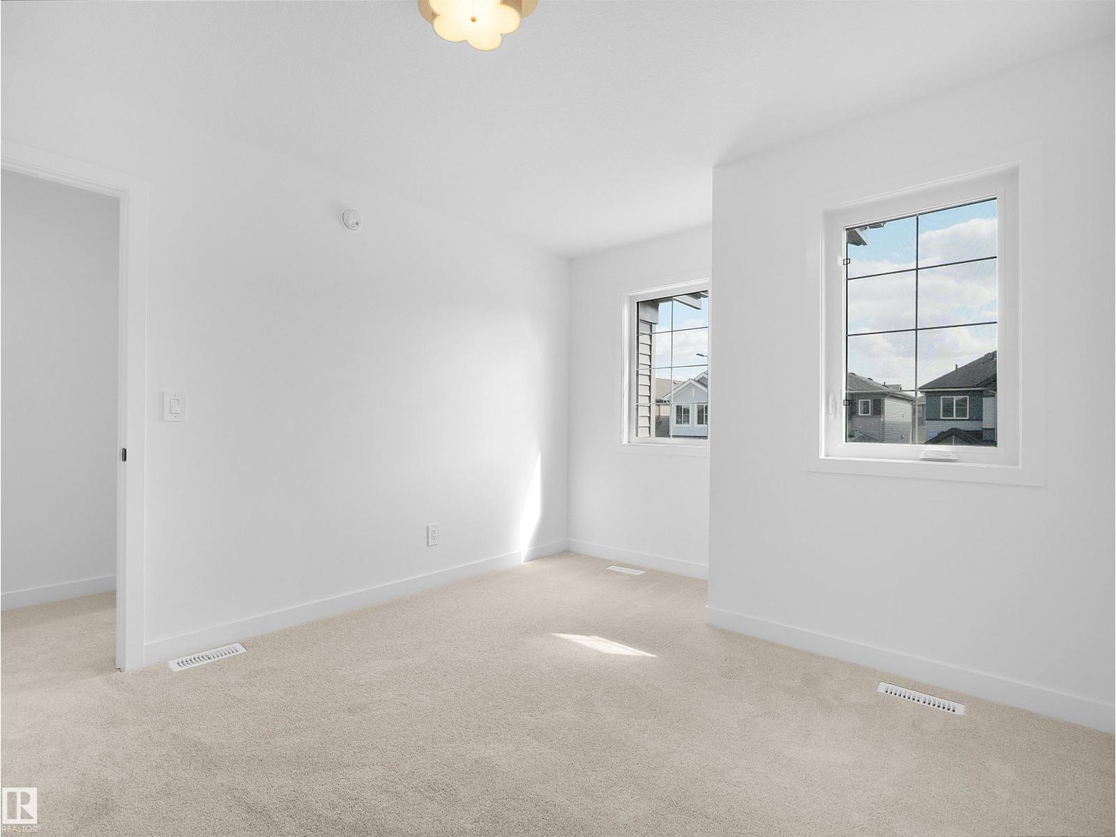 20624 43 Av Nw Property Photo 37