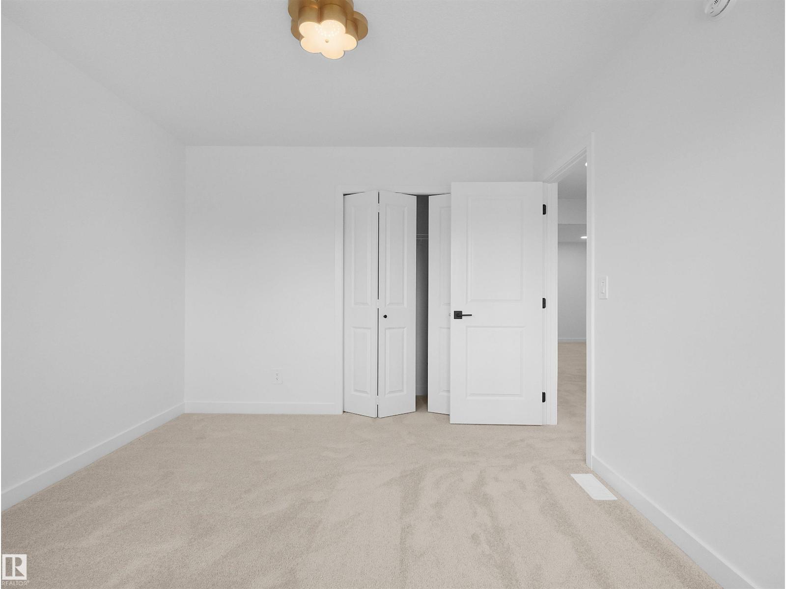 20624 43 Av Nw Property Photo 38