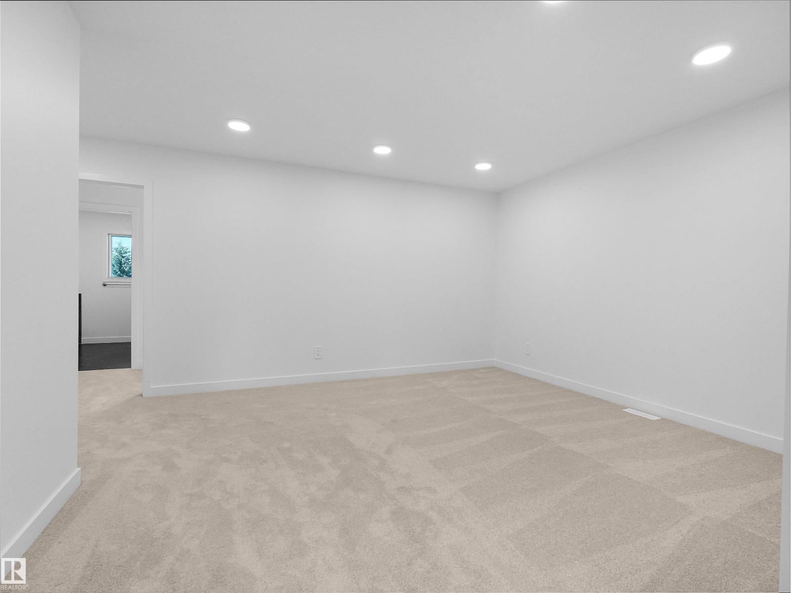 20624 43 Av Nw Property Photo 42