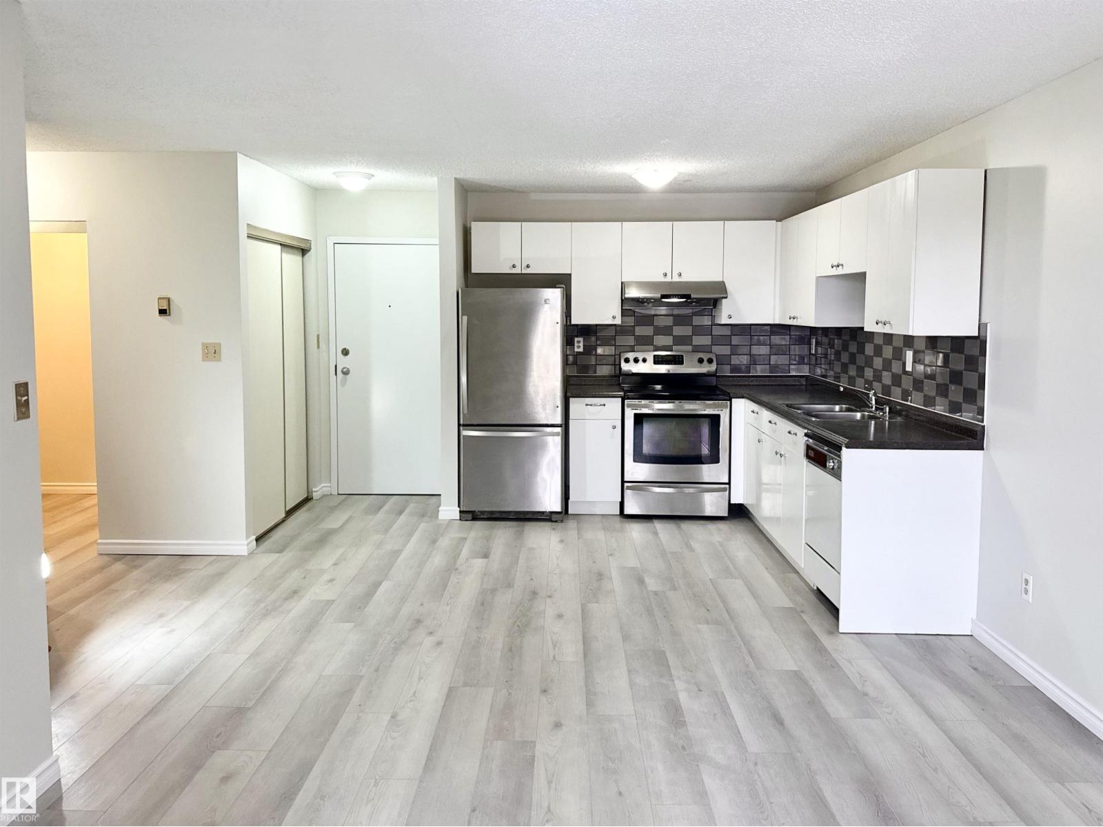 #307 1620 48 St Nw Property Photo 8