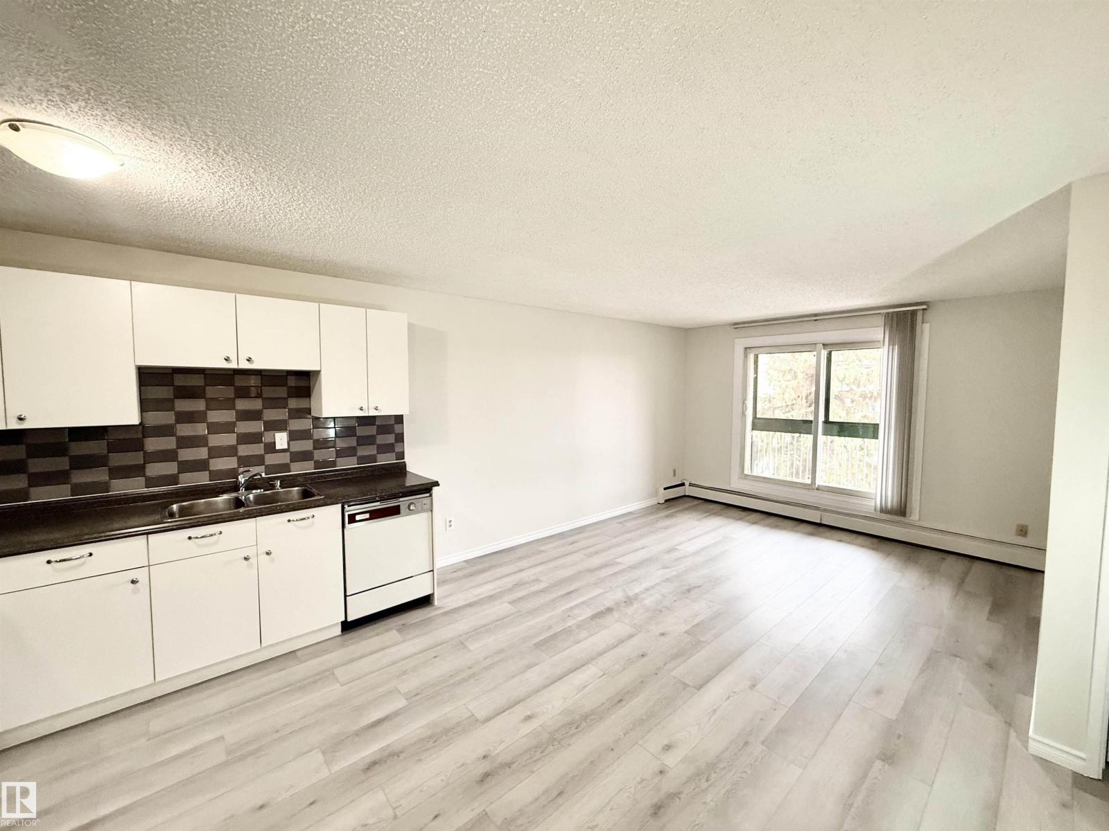 #307 1620 48 St Nw Property Photo 9