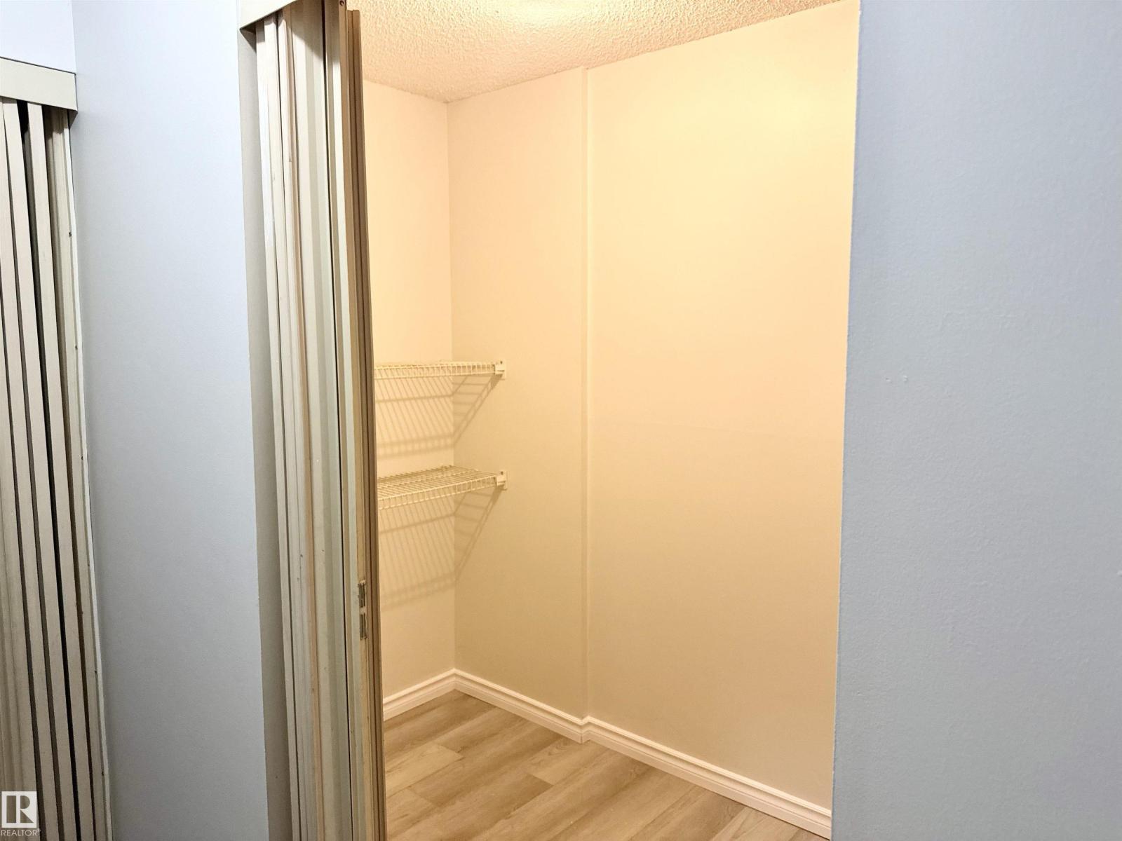 #307 1620 48 St Nw Property Photo 23