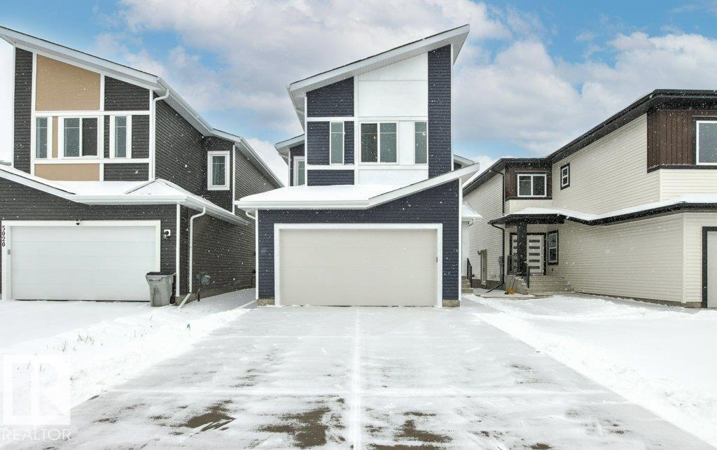 5018 53 Av Property Photo 1