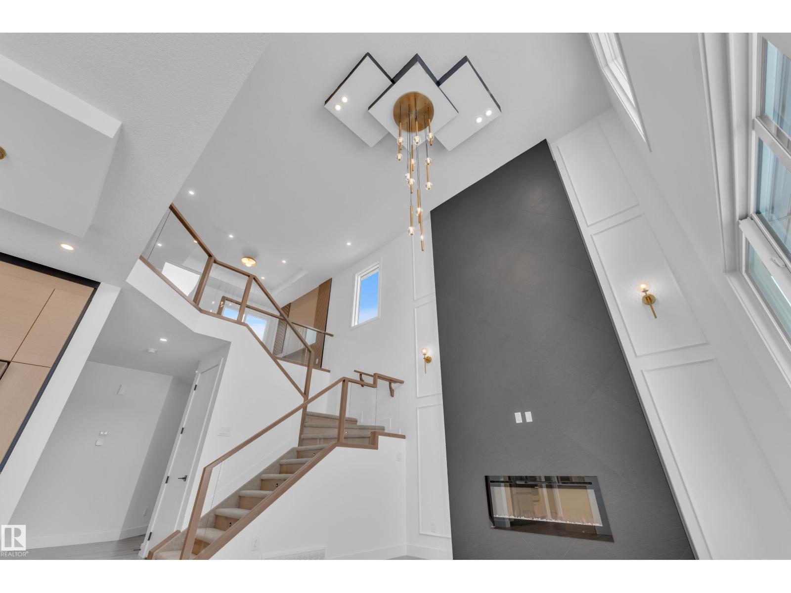 505 Creekside Ba Property Photo 2