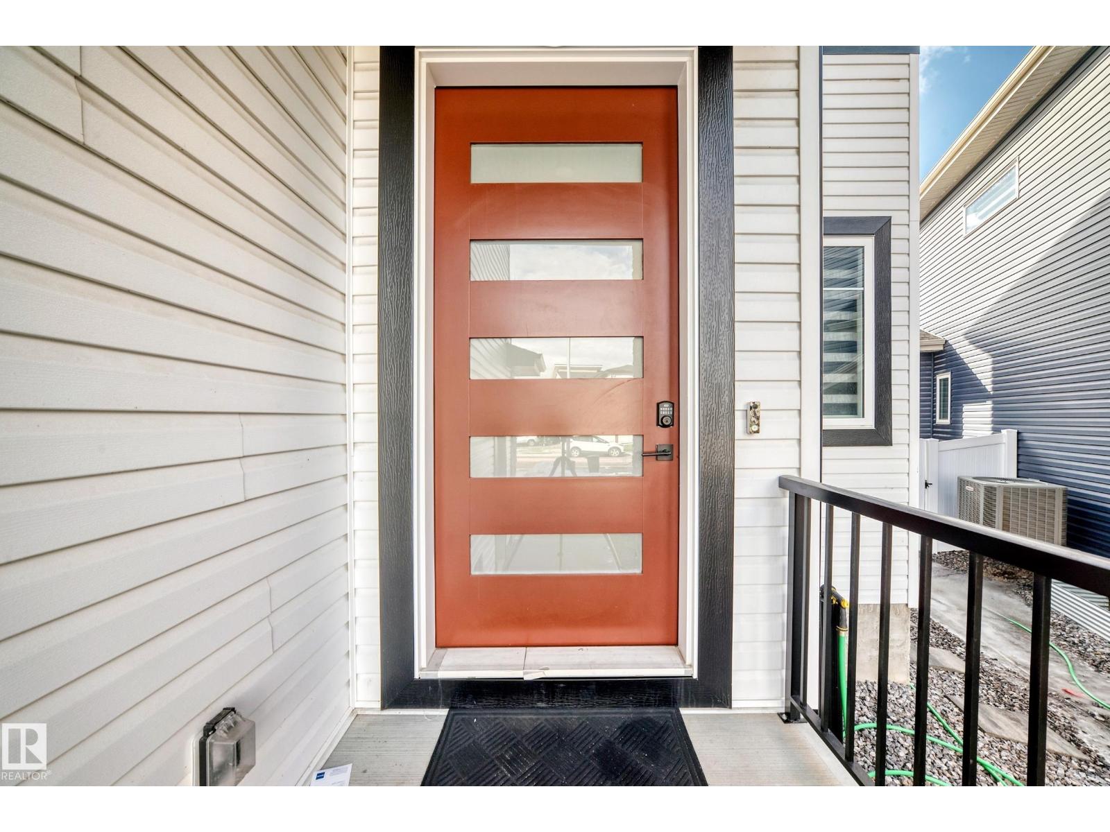 15108 11 St Nw Property Photo 2