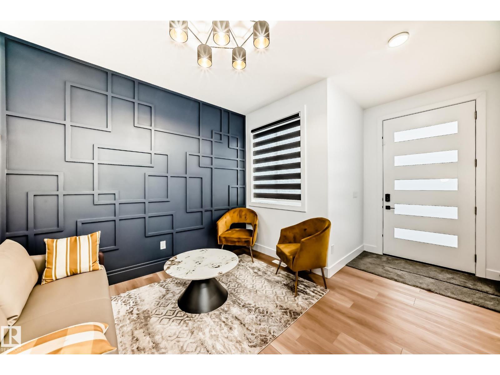 15108 11 St Nw Property Photo 4
