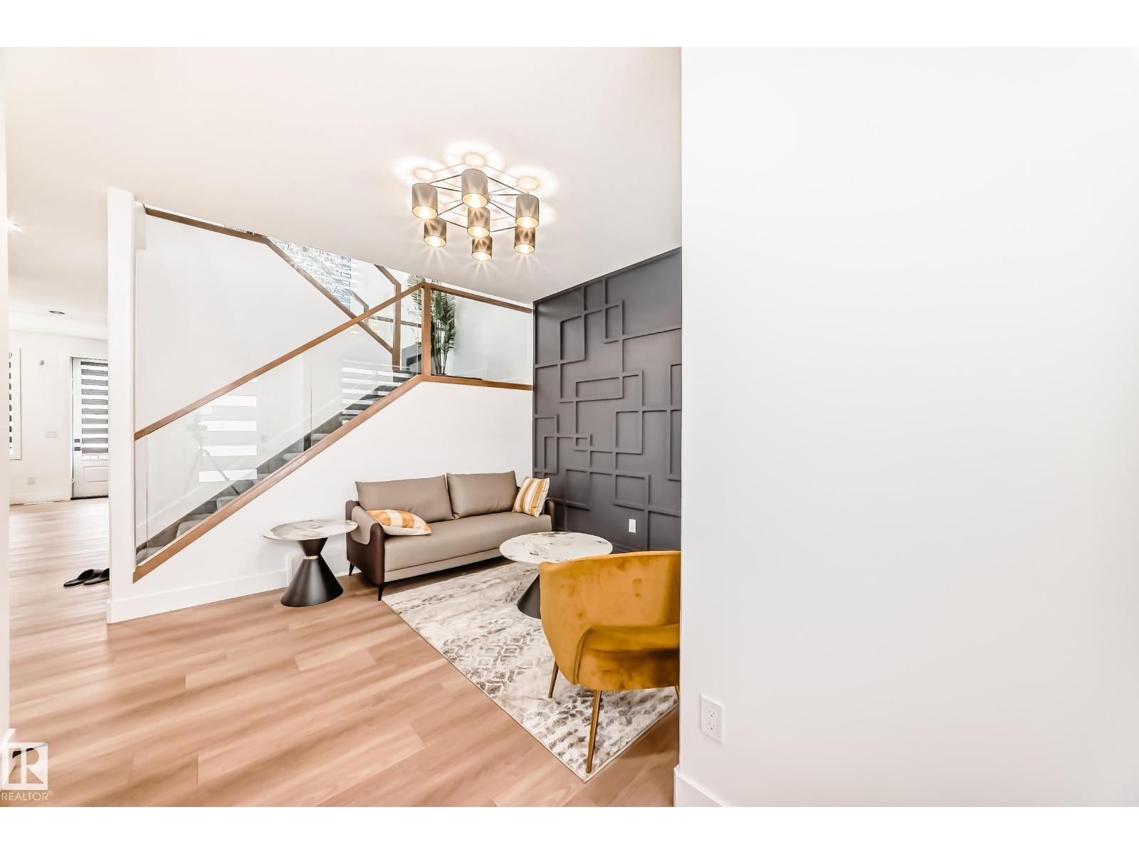 15108 11 St Nw Property Photo 5