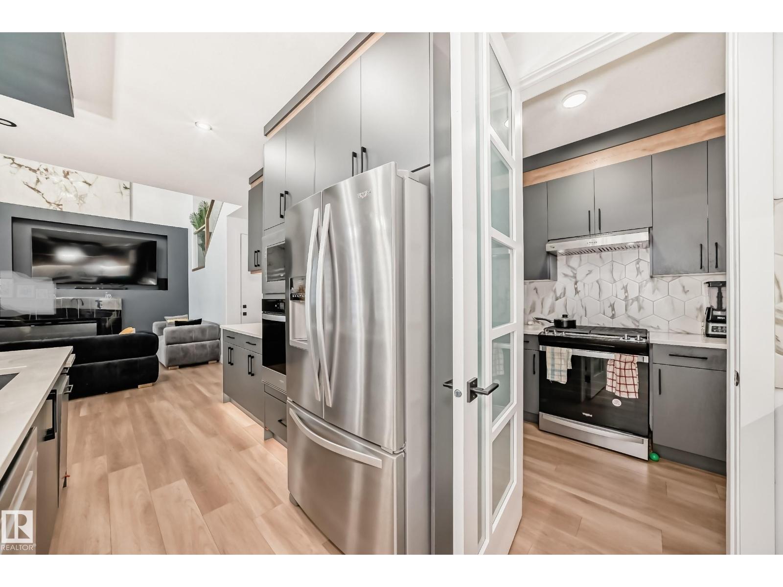 15108 11 St Nw Property Photo 11