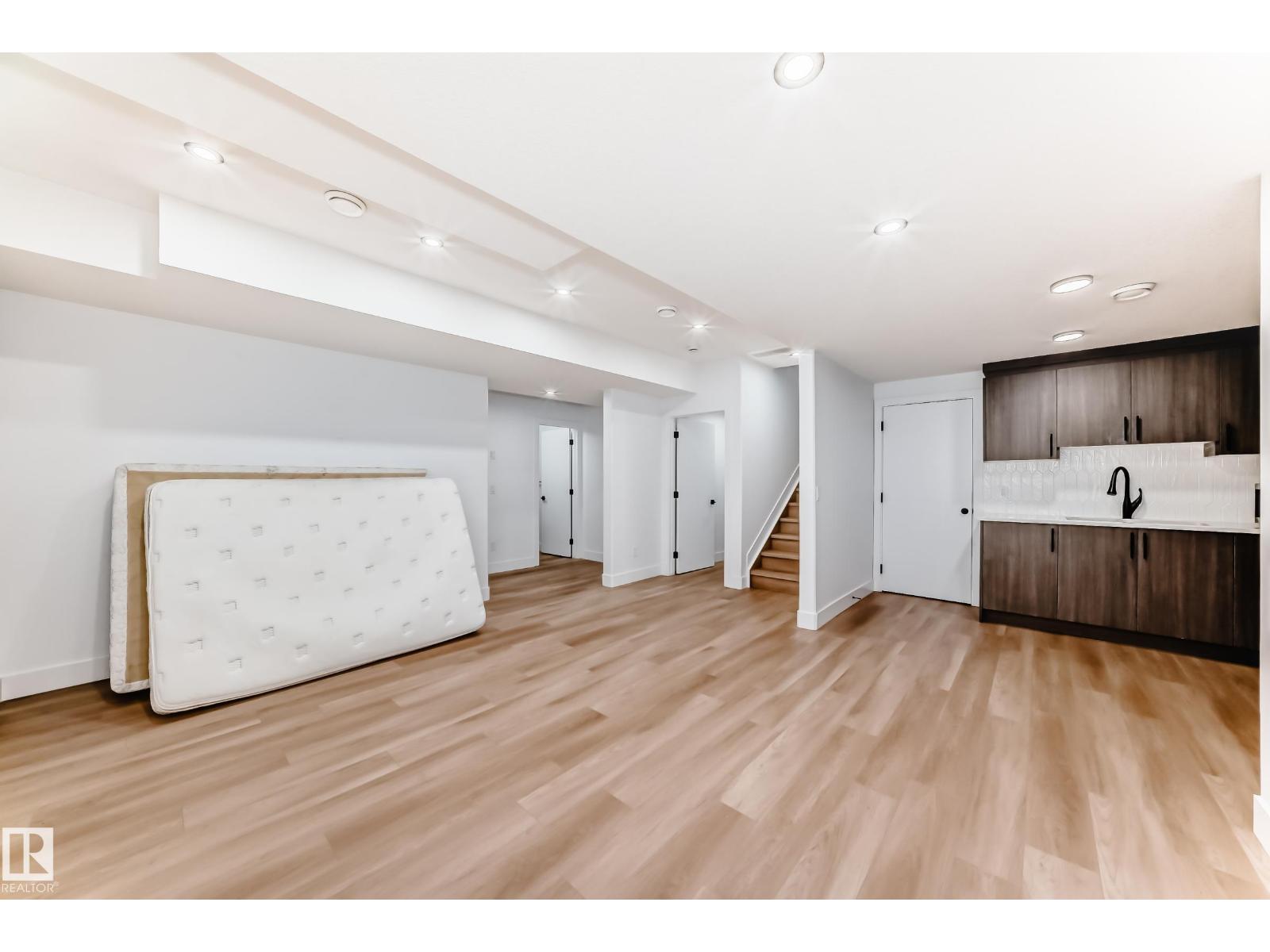 15108 11 St Nw Property Photo 59