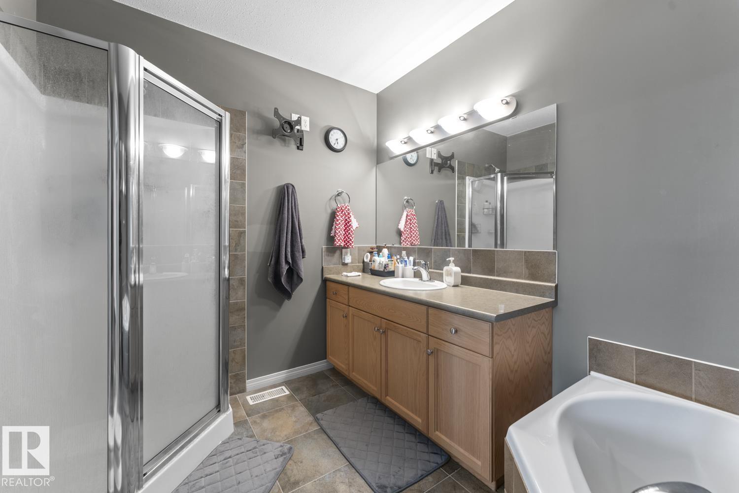 #107 801 11 St Property Photo 20