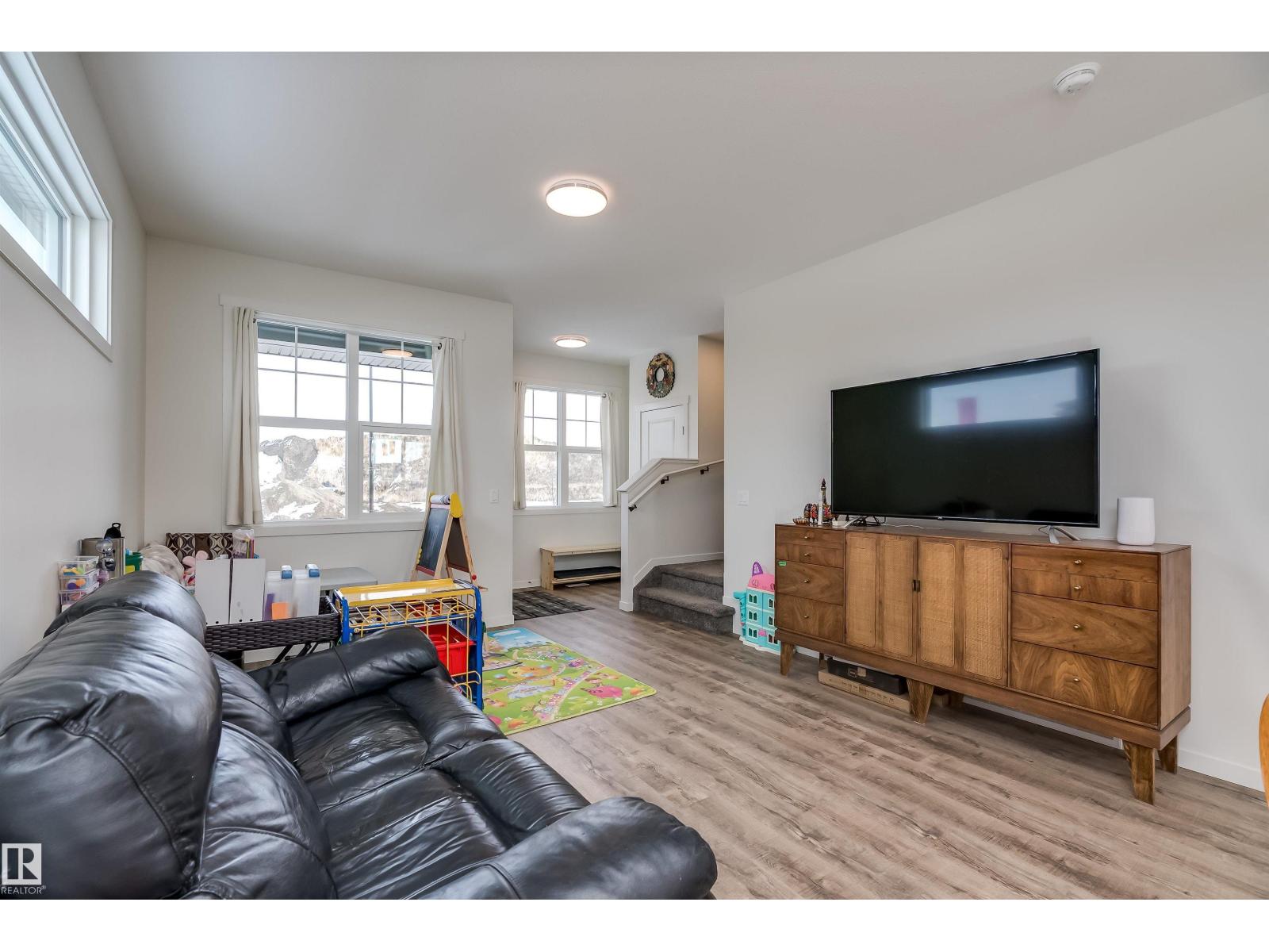 330 Edgemont Dr Nw Property Photo 10