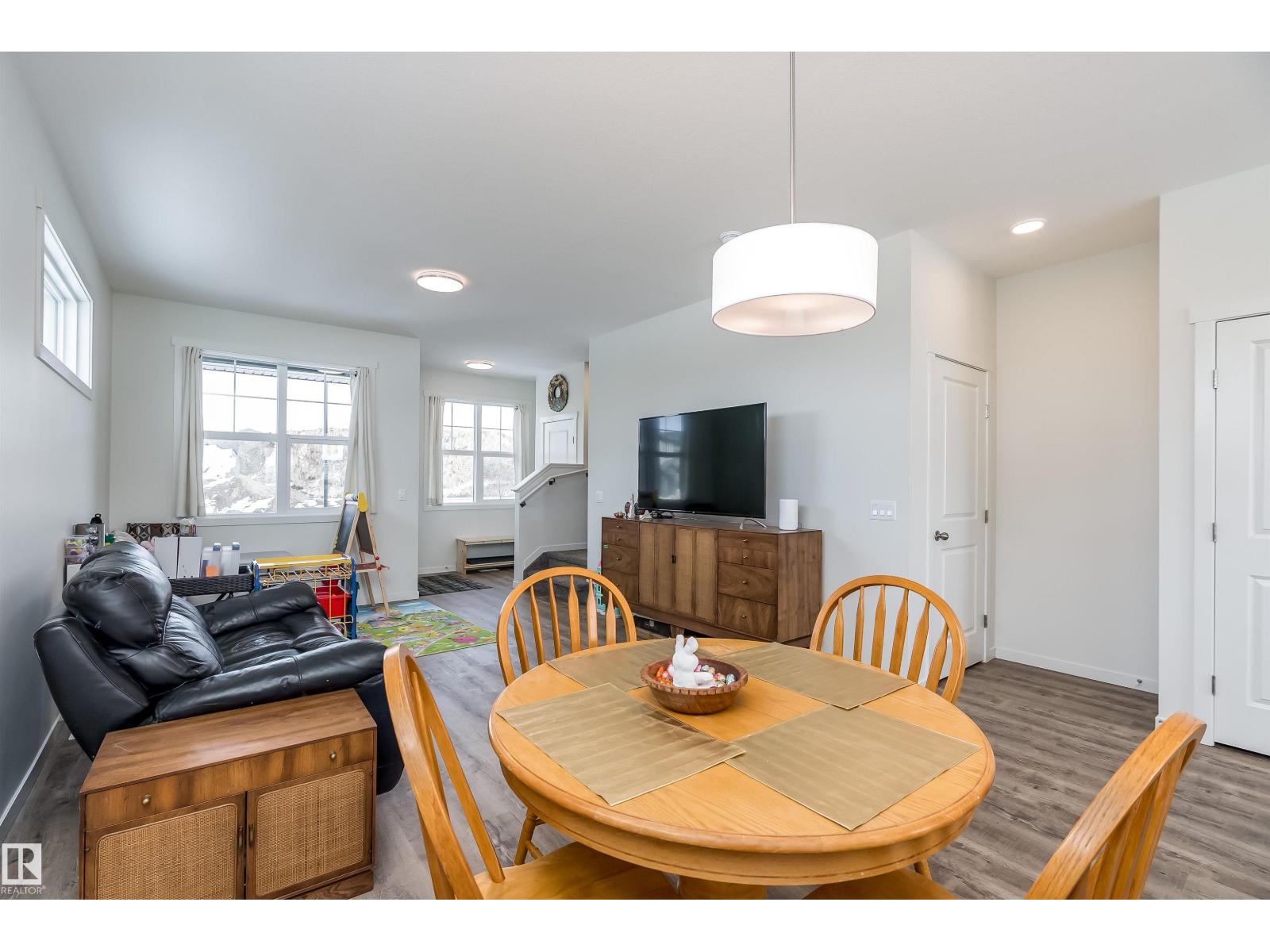 330 Edgemont Dr Nw Property Photo 14