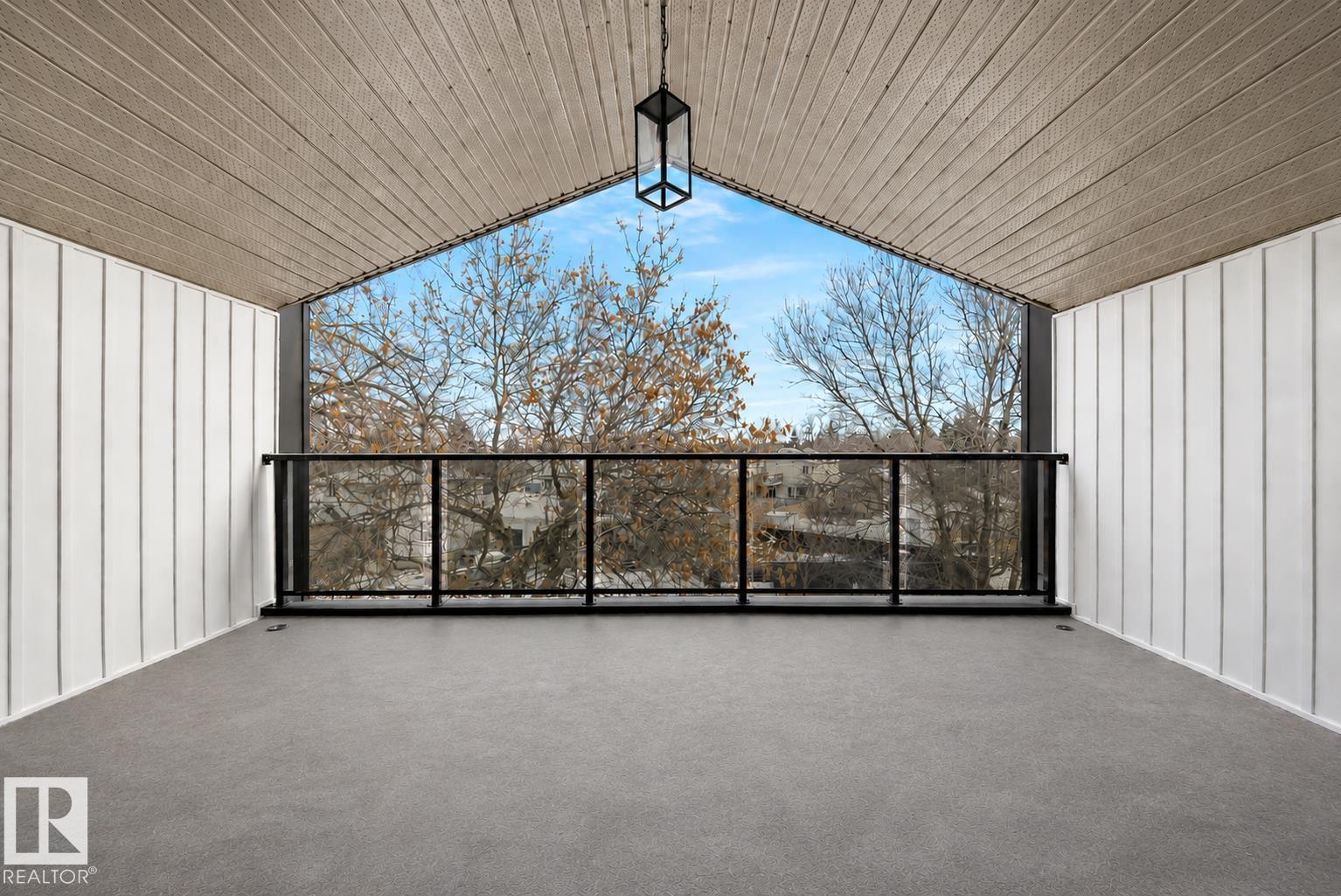 7927 112s Av Nw Property Photo 4