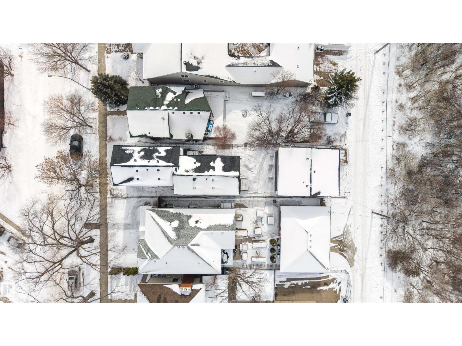 7927 112s Av Nw Property Photo 9