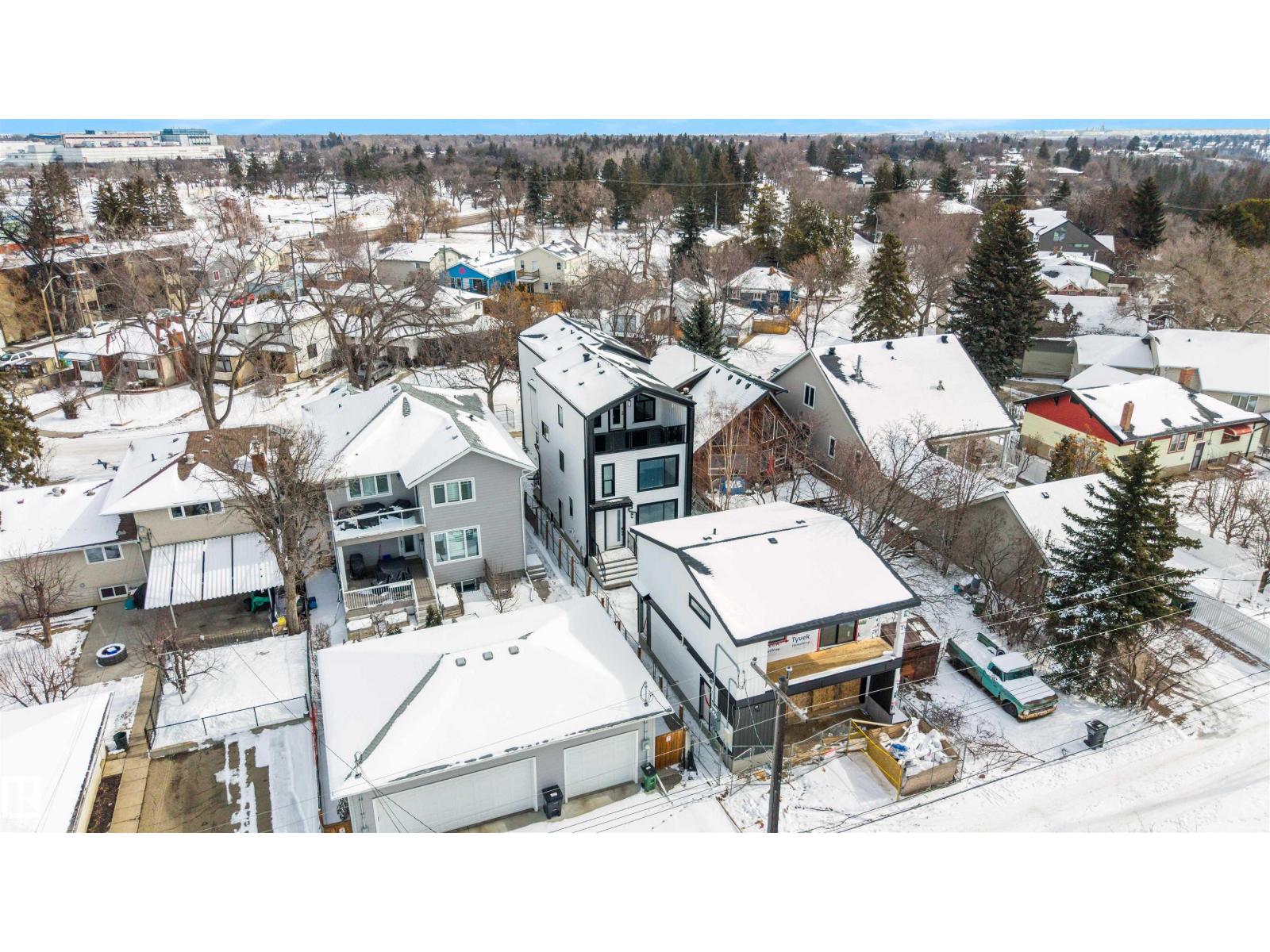 7927 112s Av Nw Property Photo 12