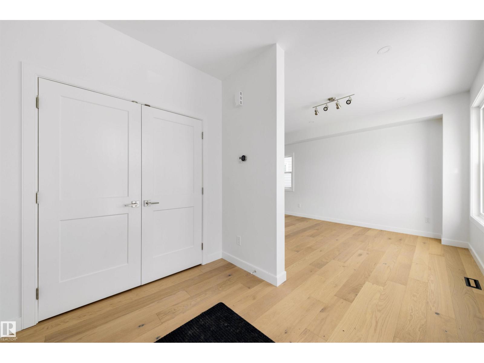 7927 112s Av Nw Property Photo 19