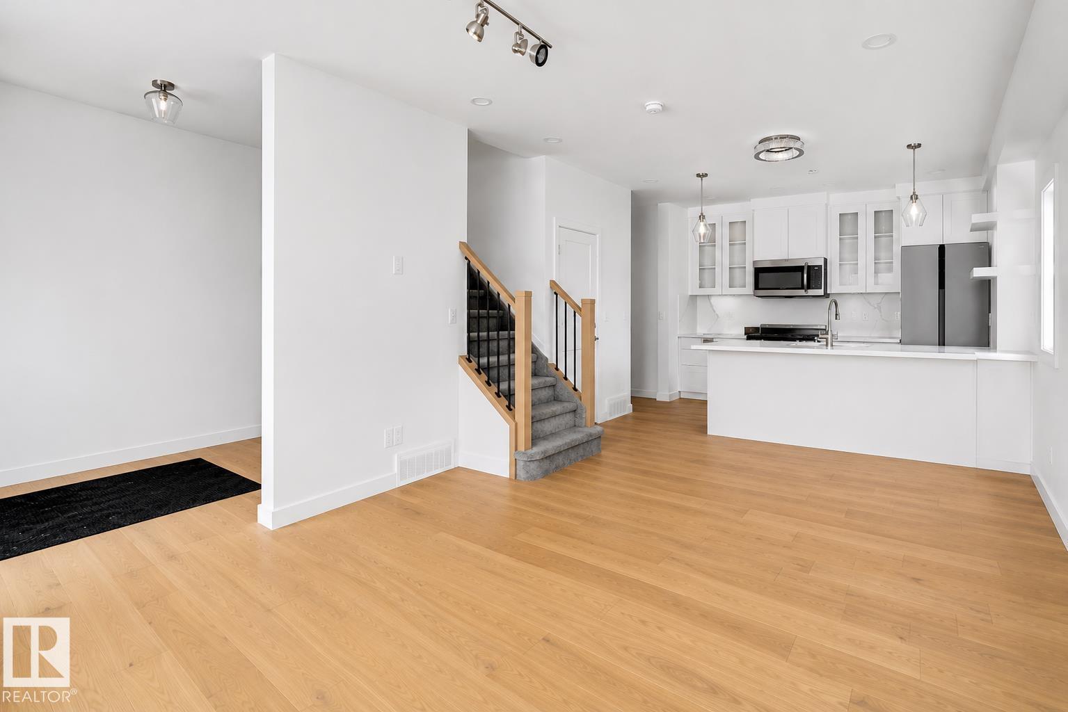 7927 112s Av Nw Property Photo 25