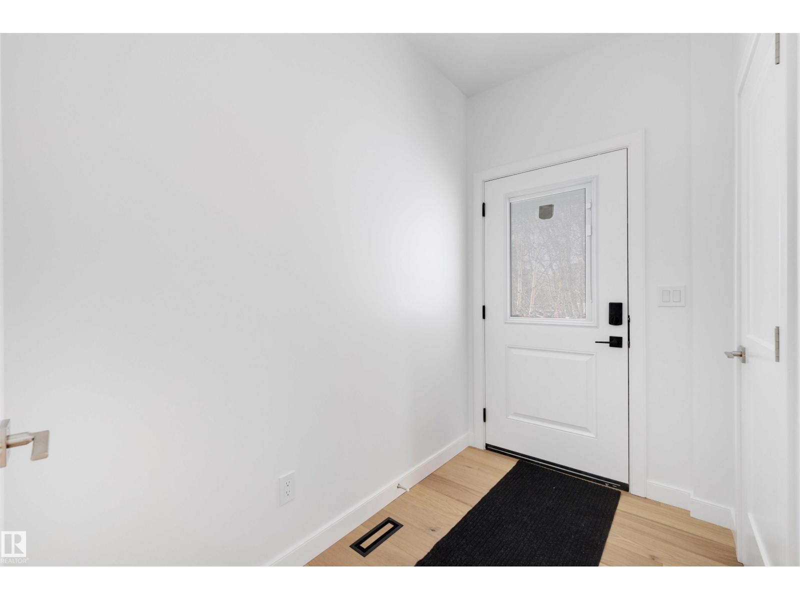 7927 112s Av Nw Property Photo 27