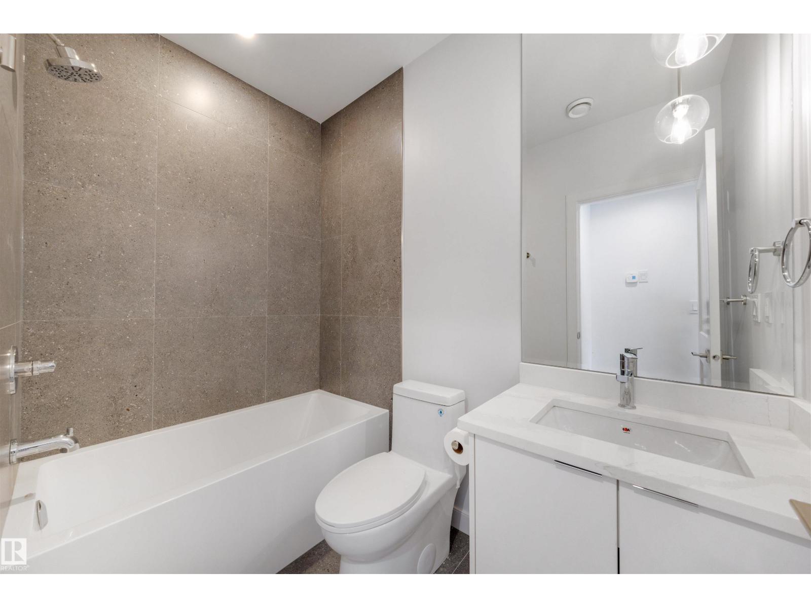 7927 112s Av Nw Property Photo 47