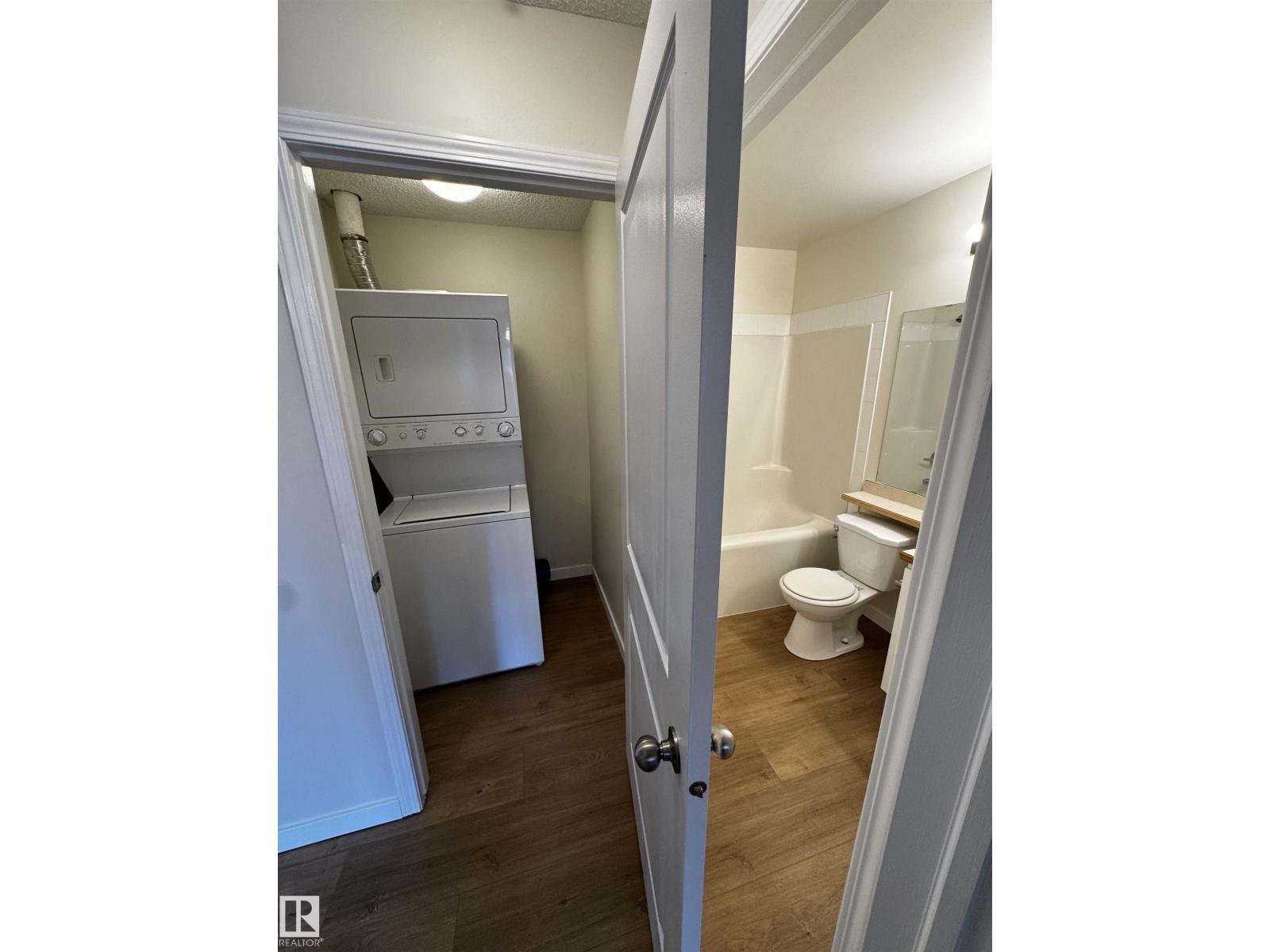 #136 16221 95 St Nw Property Photo 9