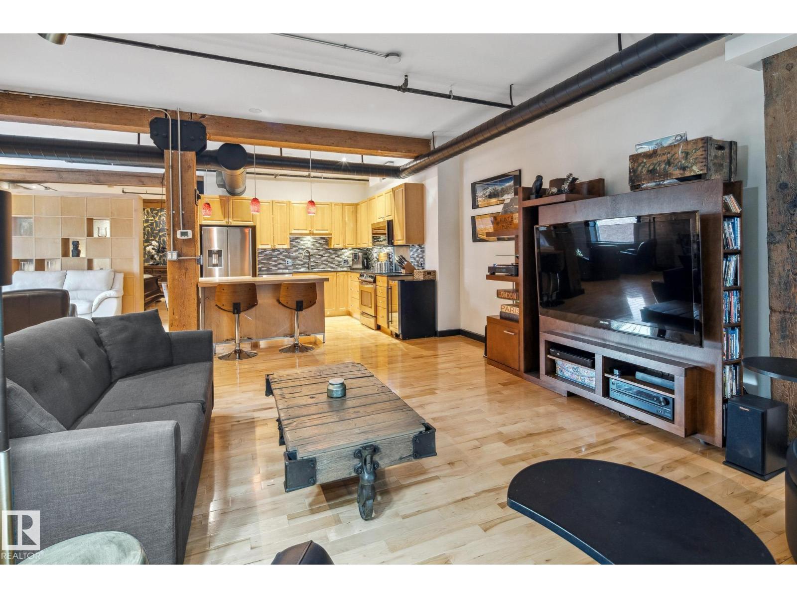 #302 10169 104 St Nw Property Photo 12