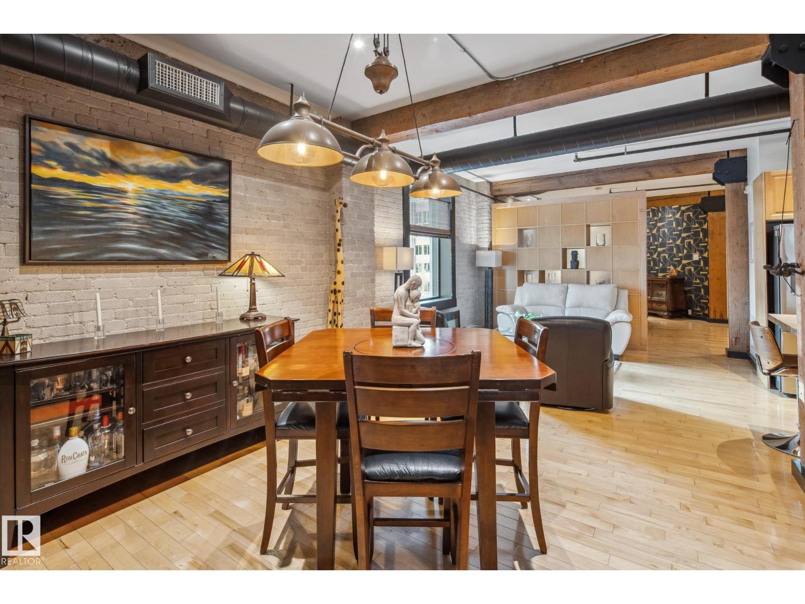 #302 10169 104 St Nw Property Photo 15