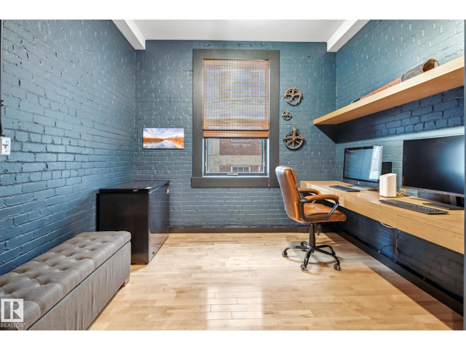 #302 10169 104 St Nw Property Photo 17