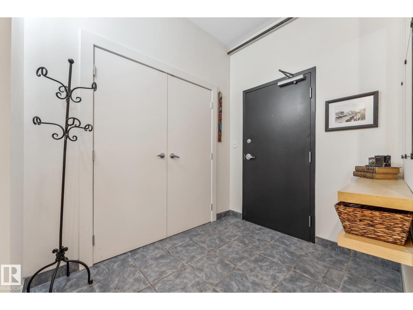 #302 10169 104 St Nw Property Photo 36
