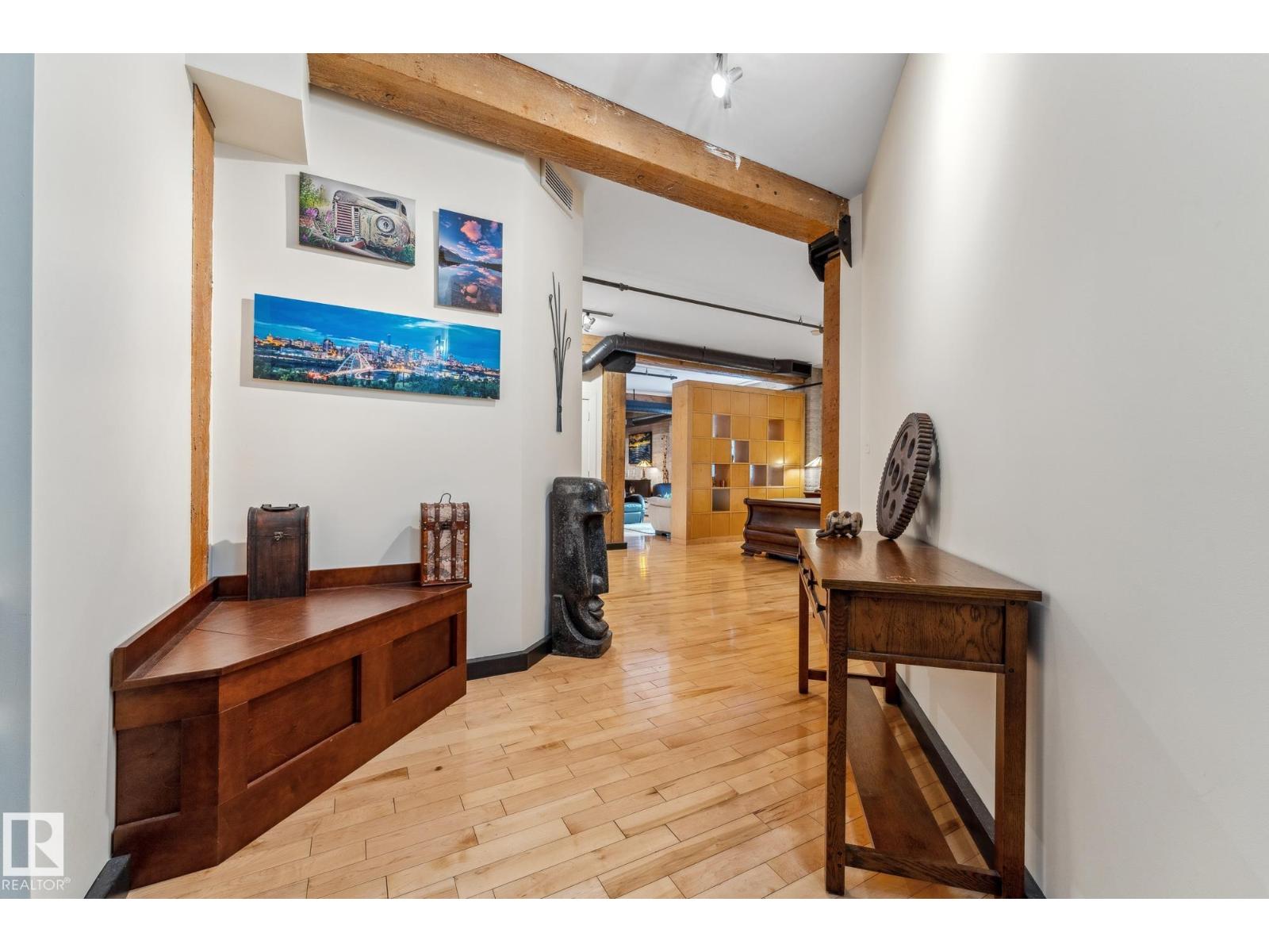 #302 10169 104 St Nw Property Photo 37
