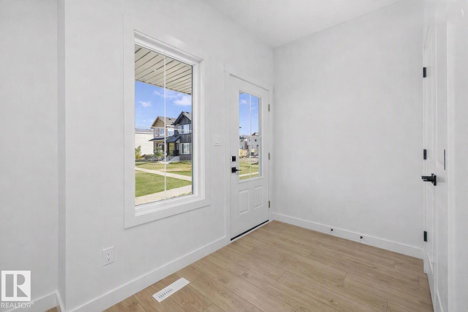17544 63 St Nw Property Photo 3