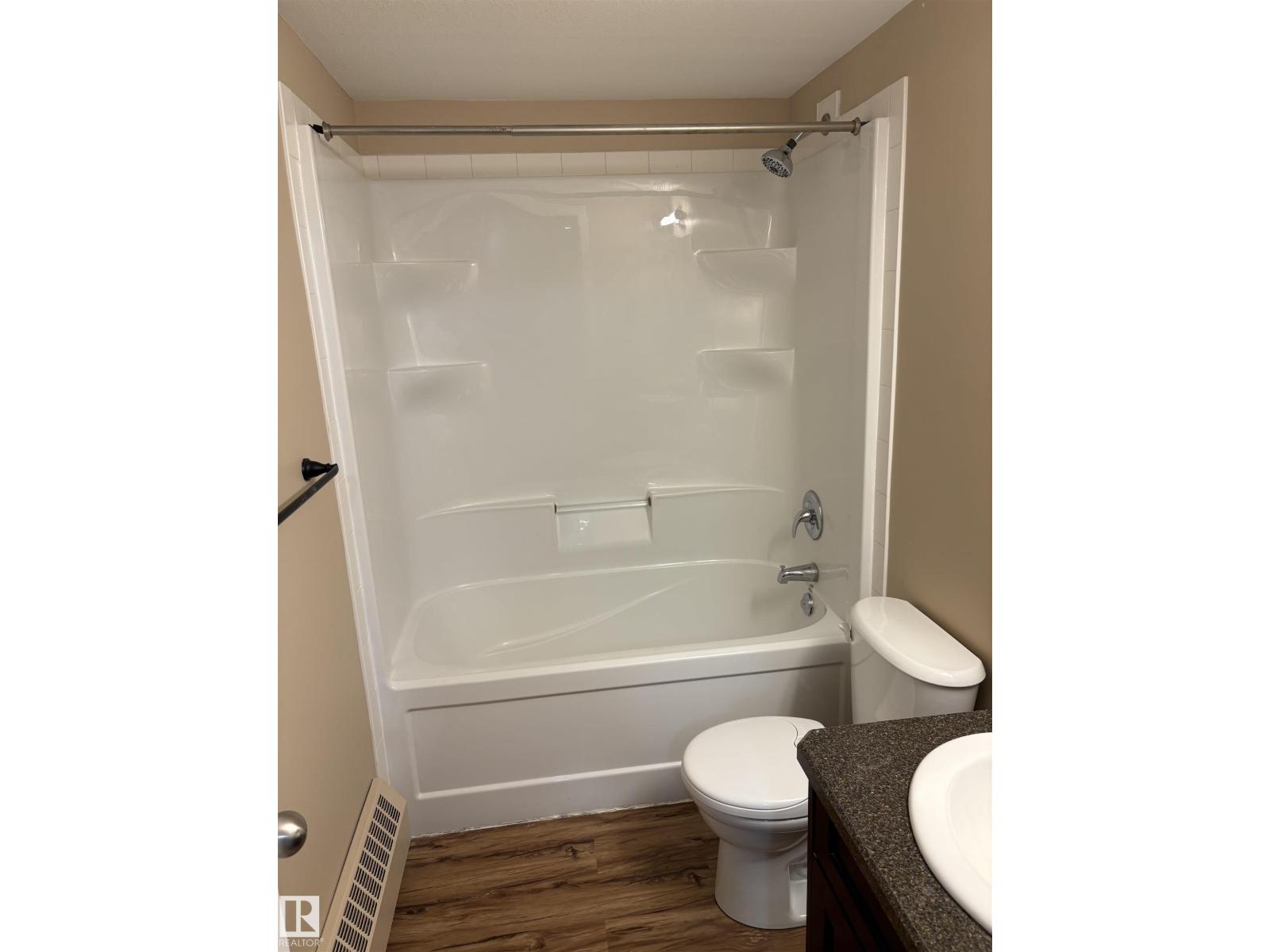 #2103 1601 8 Av Property Photo 8
