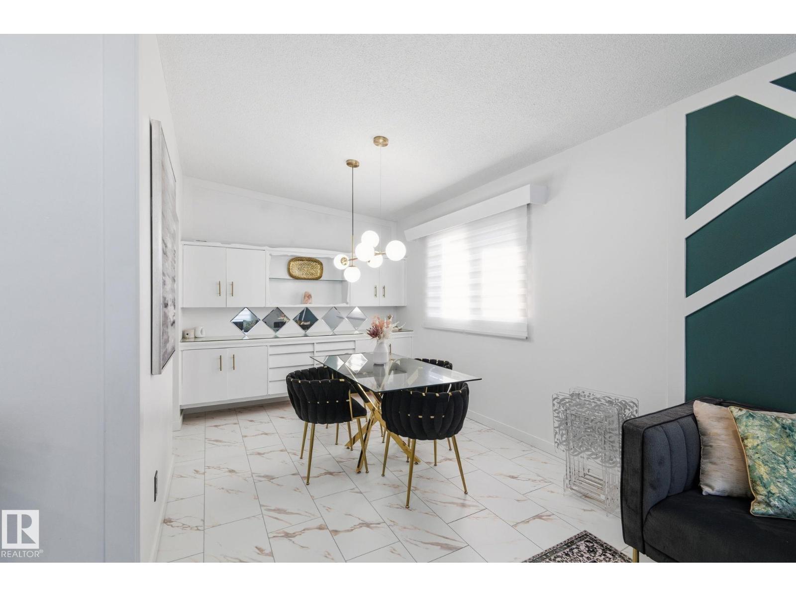 8043 135 Av Nw Property Photo 10