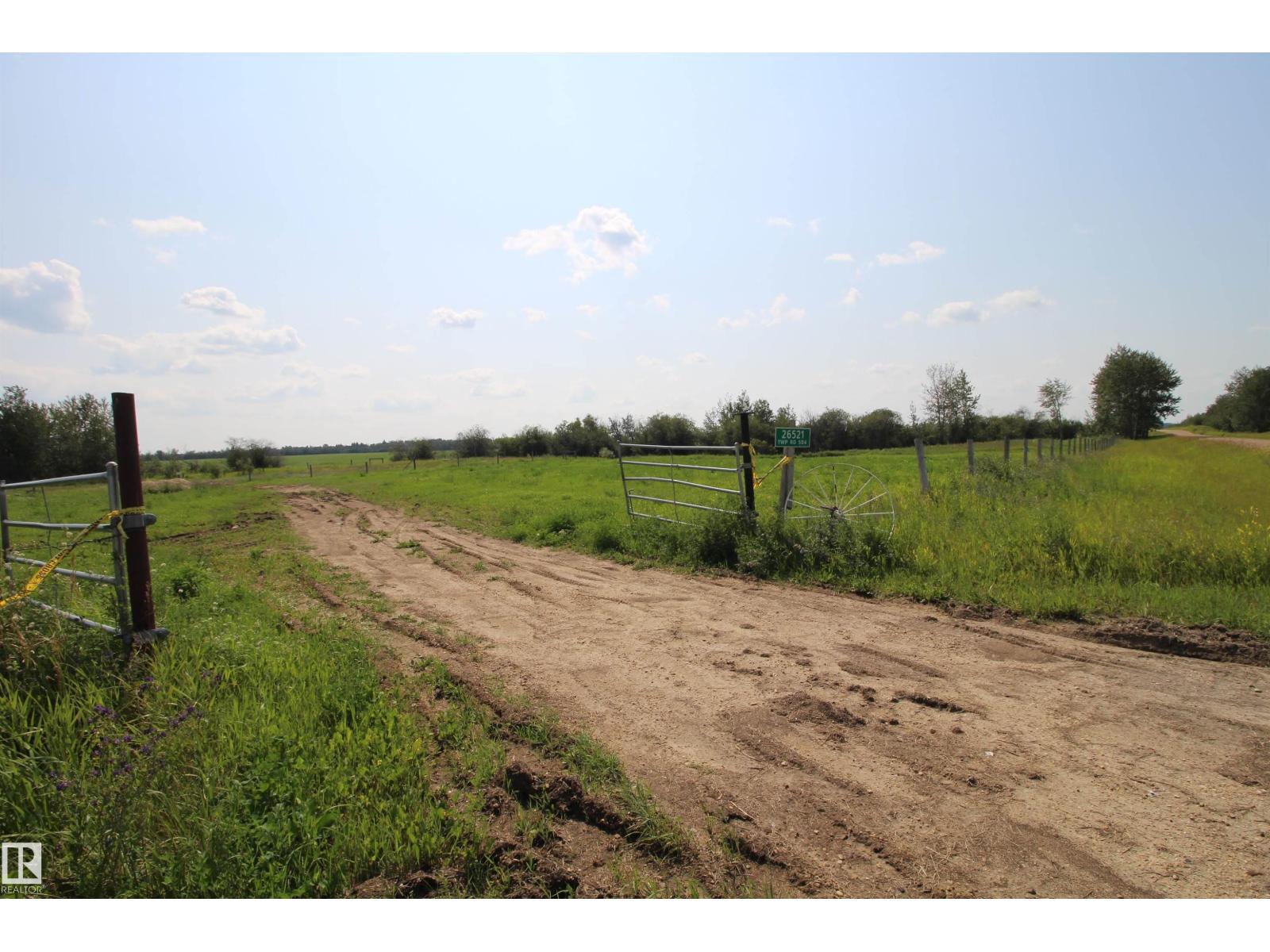 26521 Twp Rd 584 Property Photo 8