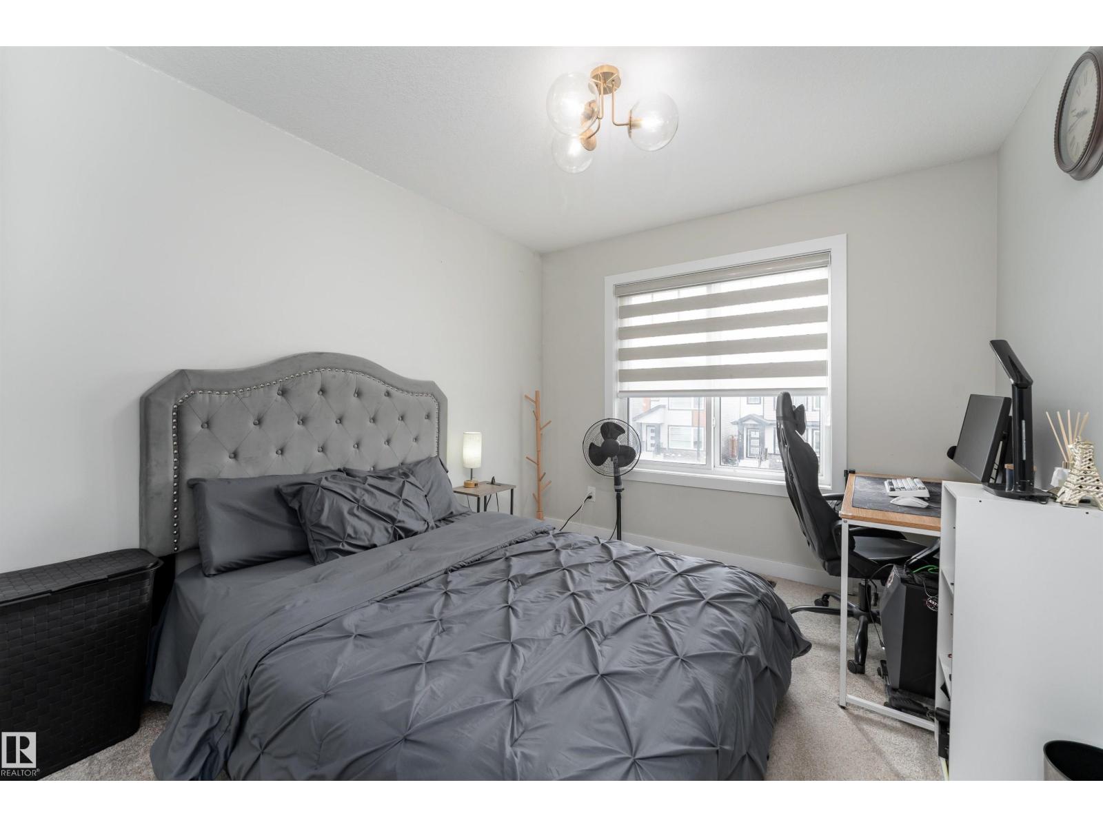 993 Berg Pl Property Photo 16