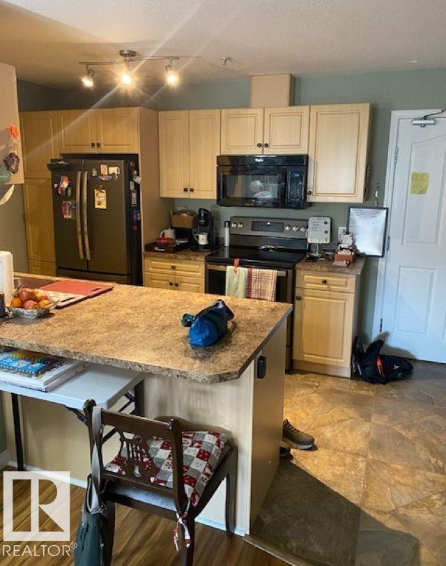 #404 78 A Mckenney Av Nw Property Photo 3