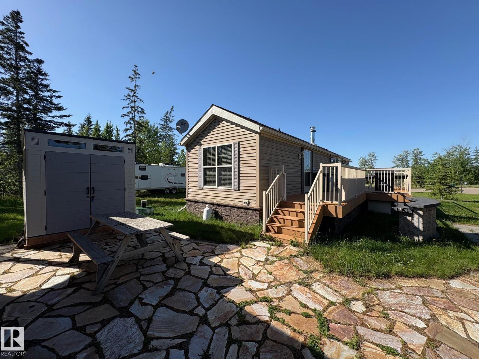 26 46514 Twp Rd 604a Property Photo 17
