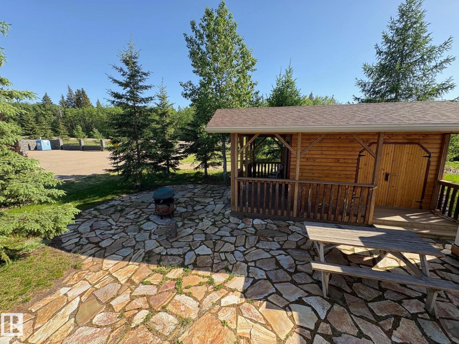 26 46514 Twp Rd 604a Property Photo 22