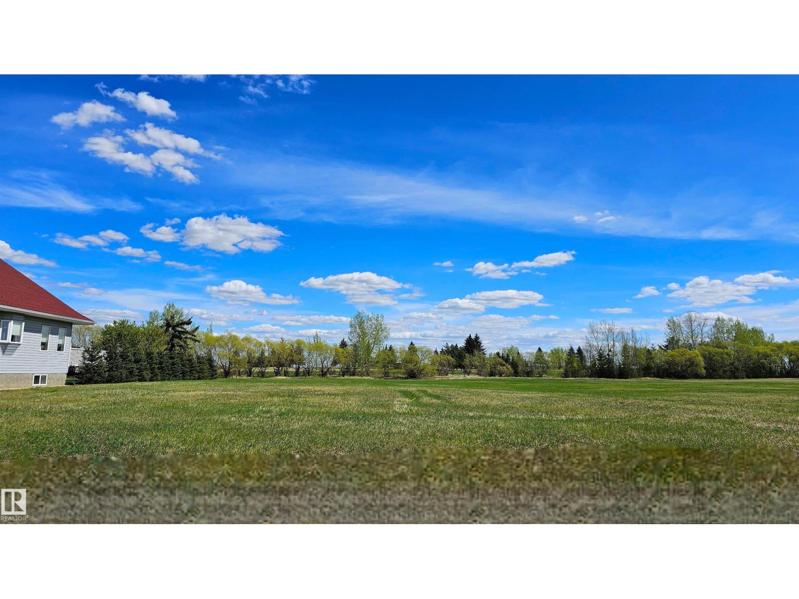 5127 45 ST Property Photo 1