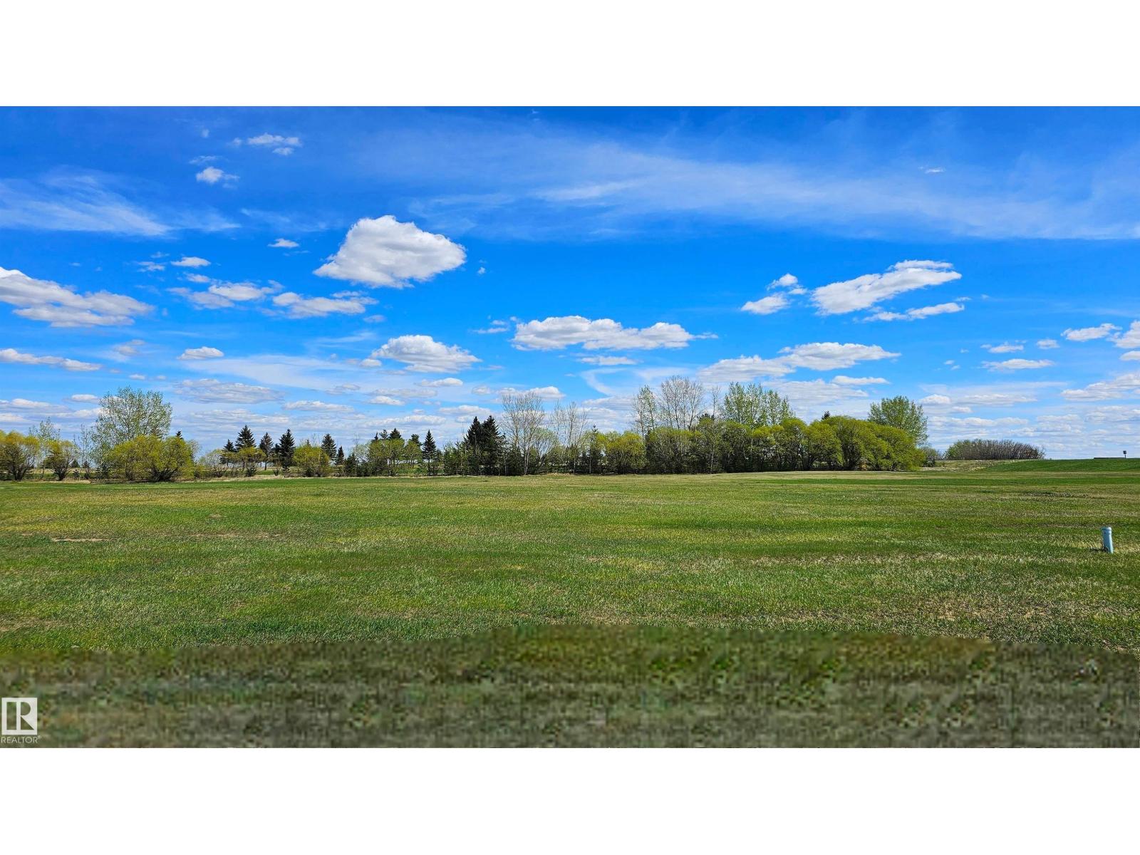 5115 45 St Property Photo 1