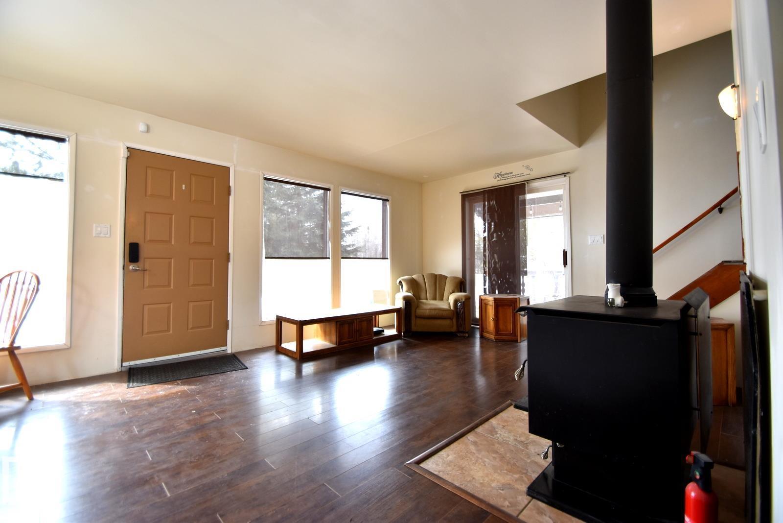 375 Perch Cr Property Photo 2