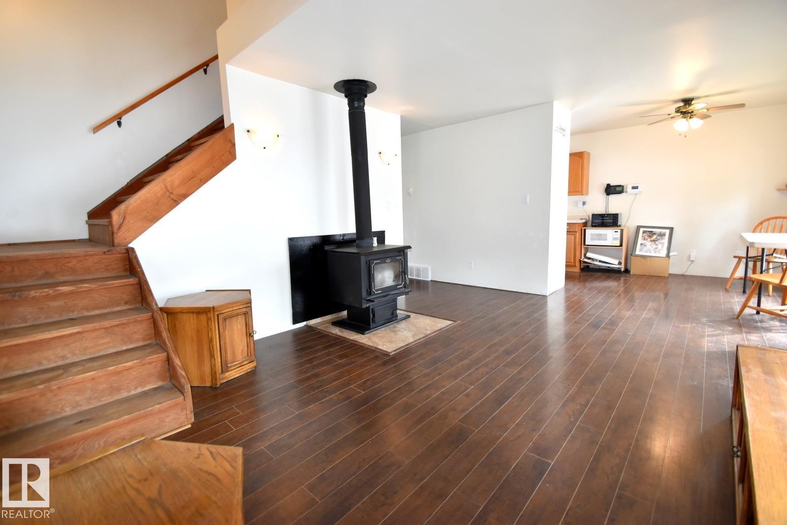 375 Perch Cr Property Photo 3
