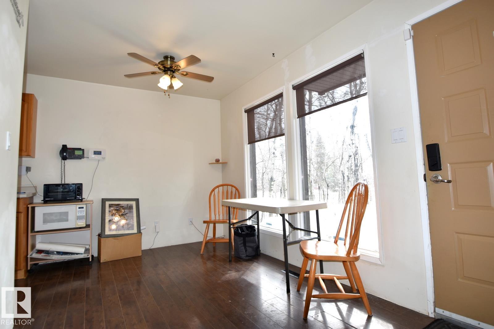 375 Perch Cr Property Photo 5