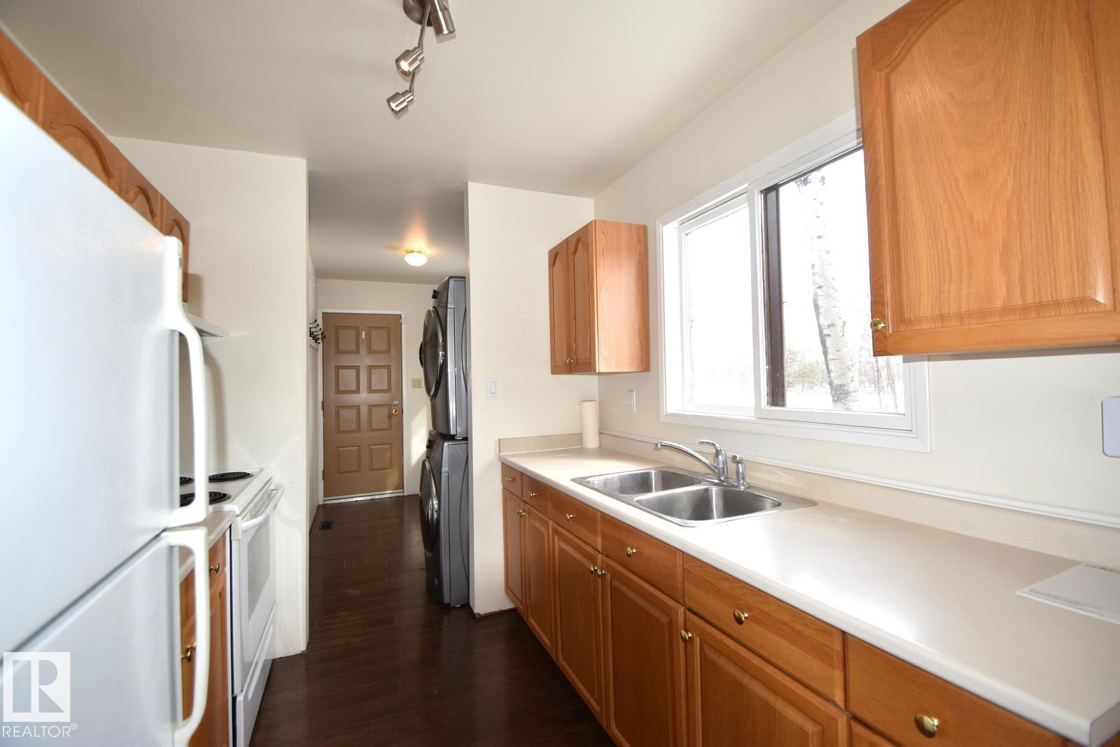 375 Perch Cr Property Photo 7