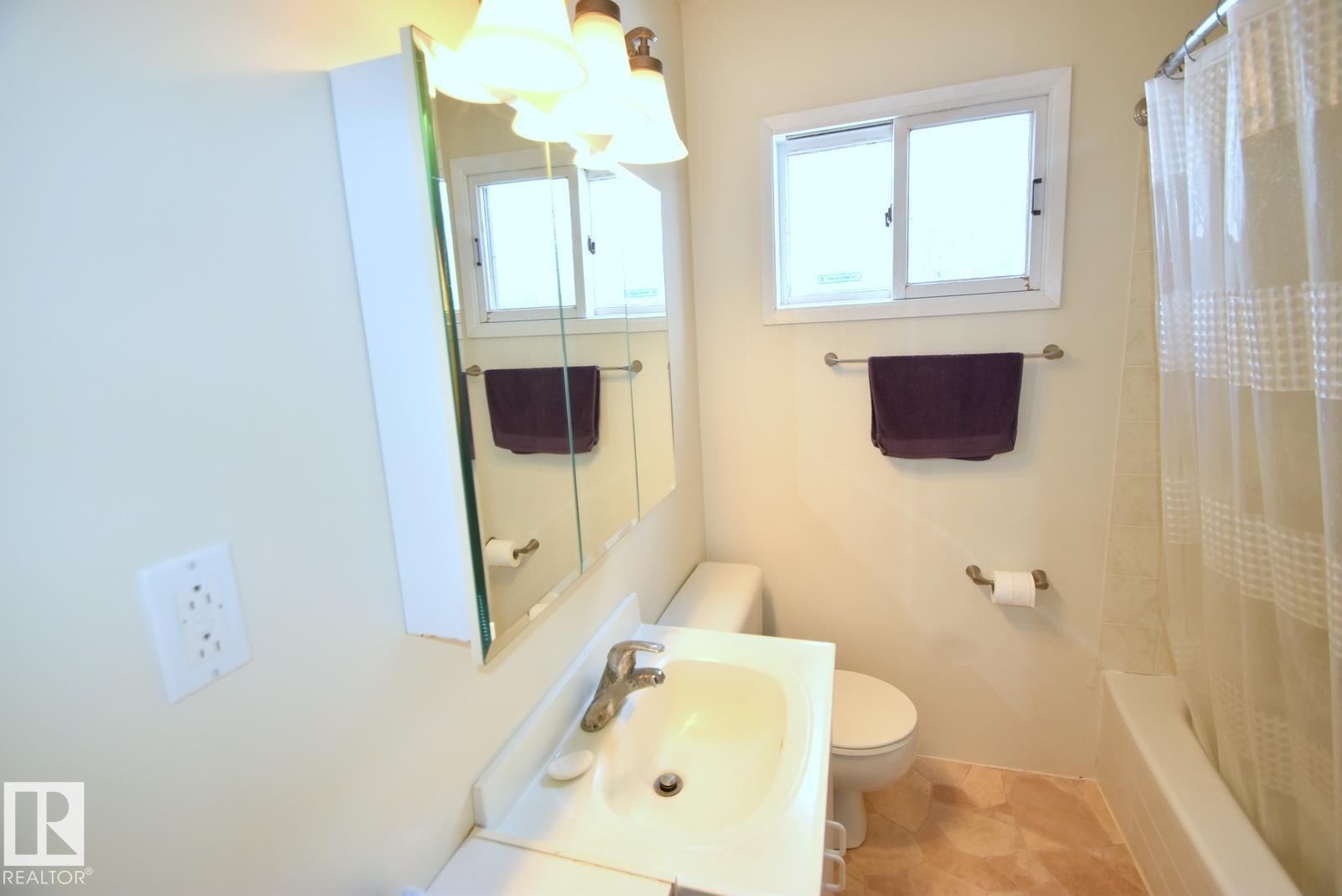 375 Perch Cr Property Photo 9