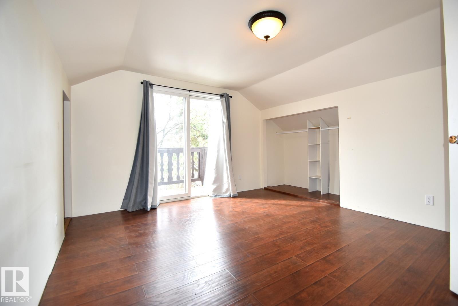 375 Perch Cr Property Photo 13